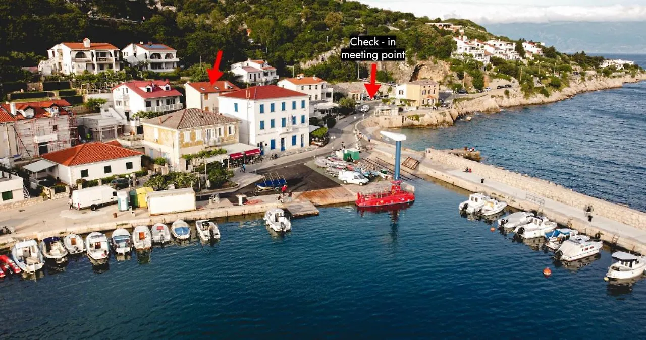 Seaside Apartment Anton Baska