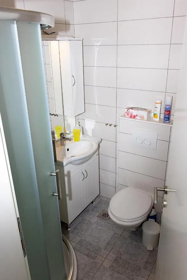 Seaside Apartment Anton 巴斯卡 克罗地亚